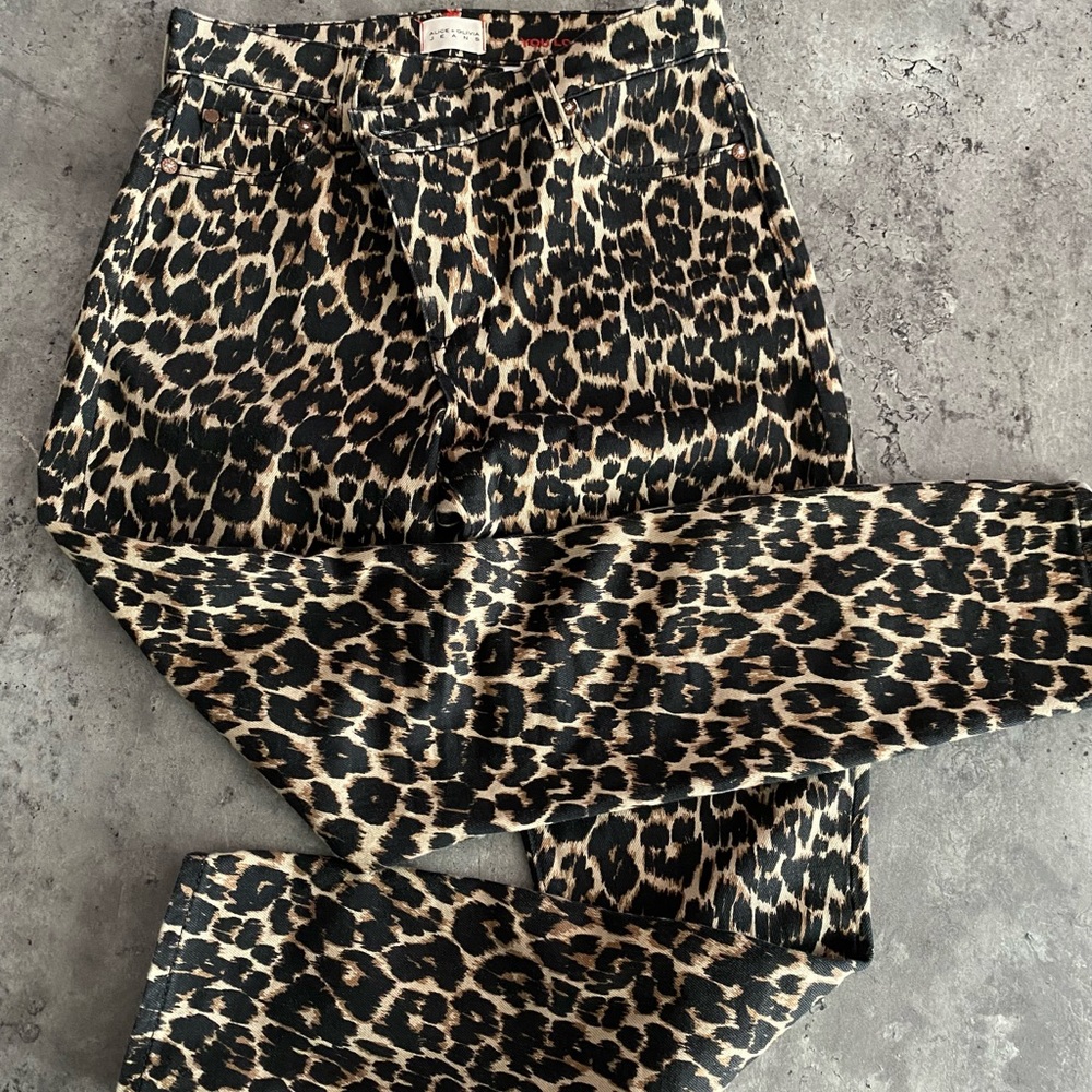 ALICE & OLIVIA MID RISE LEOPARD PRINT JEANS SIZE 25